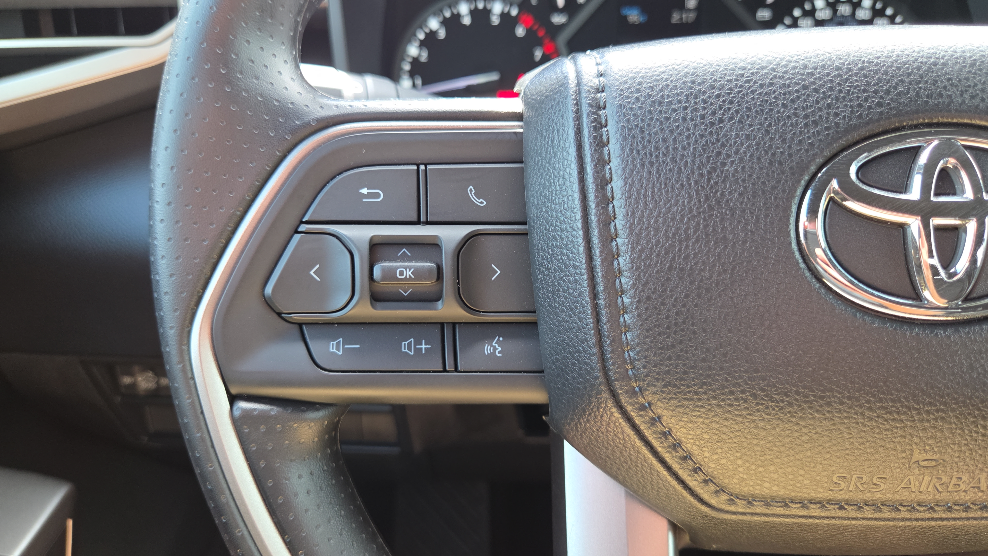 Certified 2025 Toyota Tundra SR5 w/ SR5 Convenience Package AWD/4WD image 28
