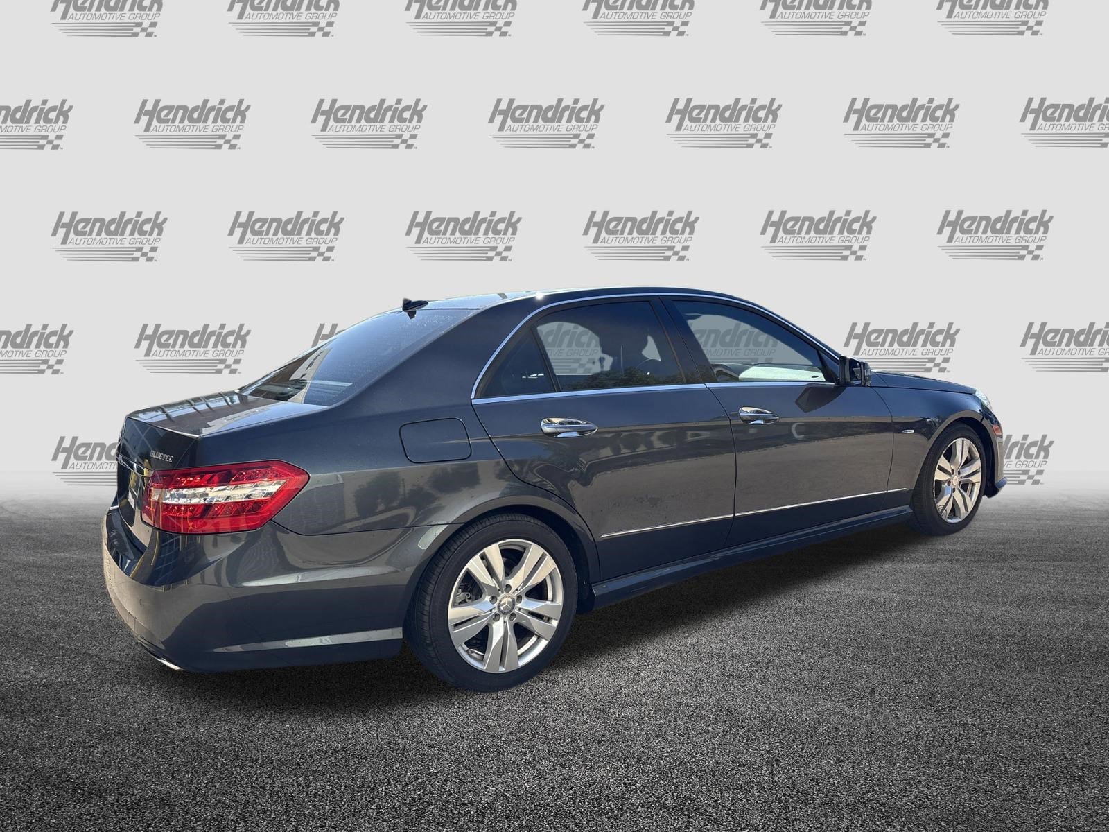 Used 2011 Mercedes-Benz E 350 BlueTEC Sedan image 10