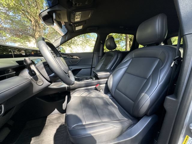 Used 2024 Lincoln Nautilus Premier w/ Jet Appearance Package AWD/4WD image 11