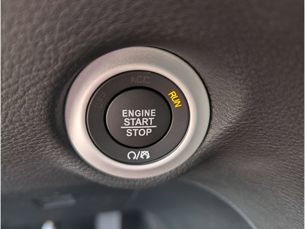 New 2026 Chrysler Pacifica Pinnacle image 24