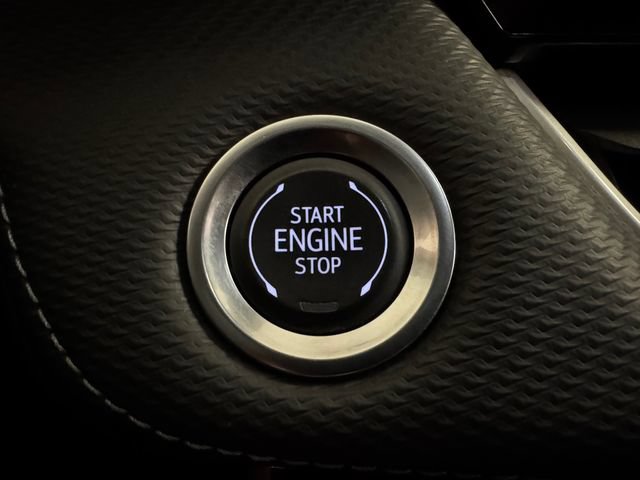Used 2025 Chevrolet Equinox LT FWD image 12