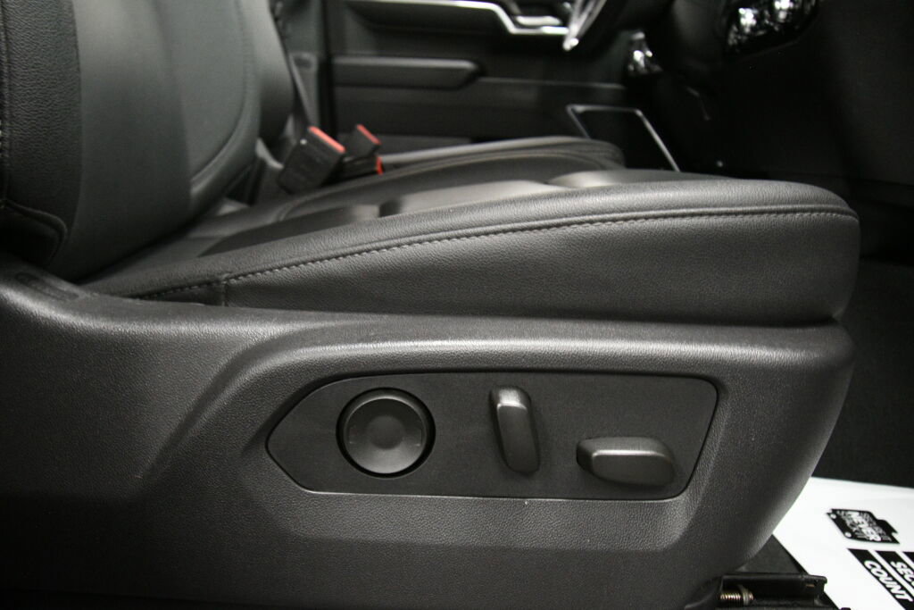 Used 2024 GMC Sierra 1500 SLT AWD/4WD image 25