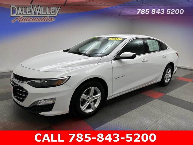 Used 2023 Chevrolet Malibu LT image 3