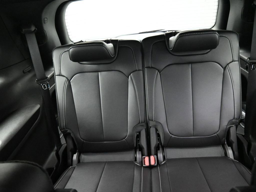 New 2025 Jeep Grand Cherokee L Limited w/ Black Appearance Package image 16