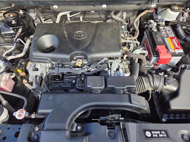 Used 2021 Toyota RAV4 LE image 21