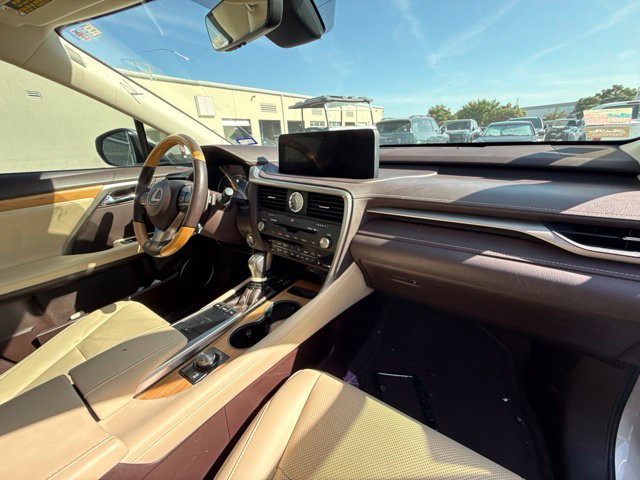 Used 2020 Lexus RX 350L FWD w/ Premium Package image 10