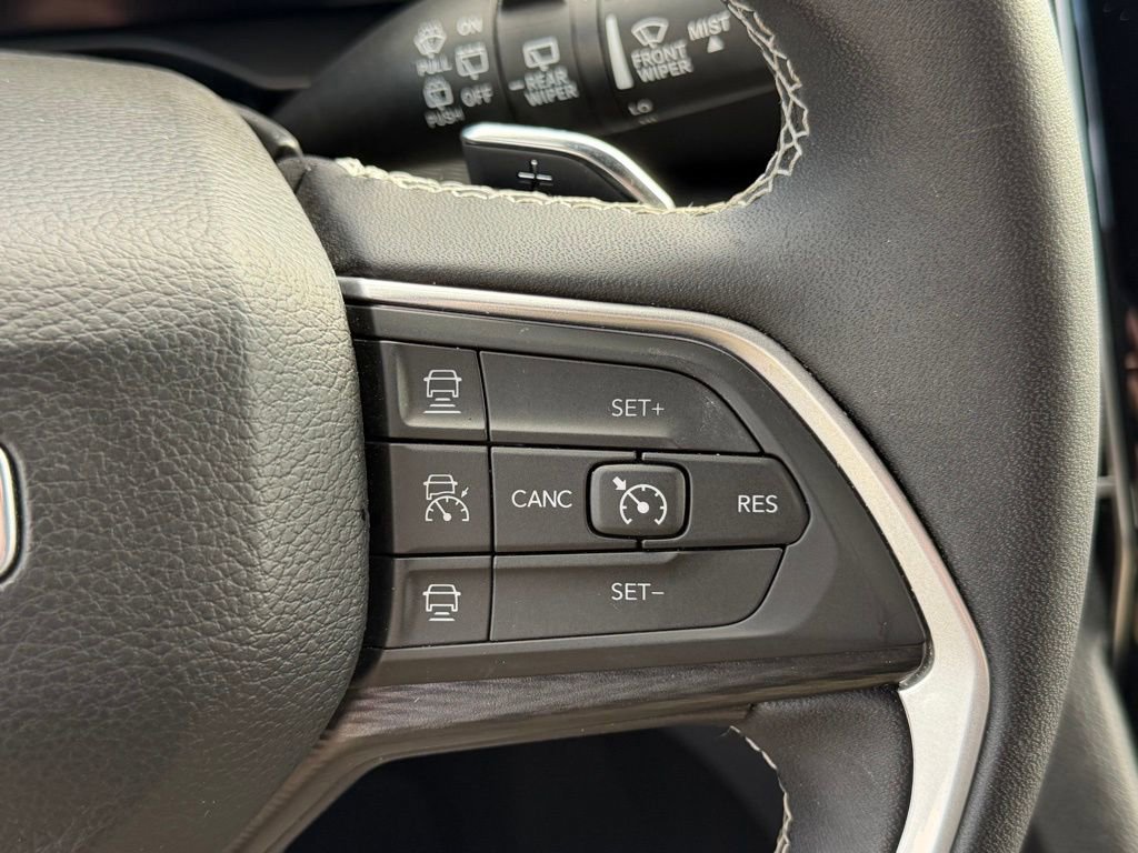 Certified 2024 Jeep Grand Cherokee Laredo X w/ Trailer Tow Package image 18