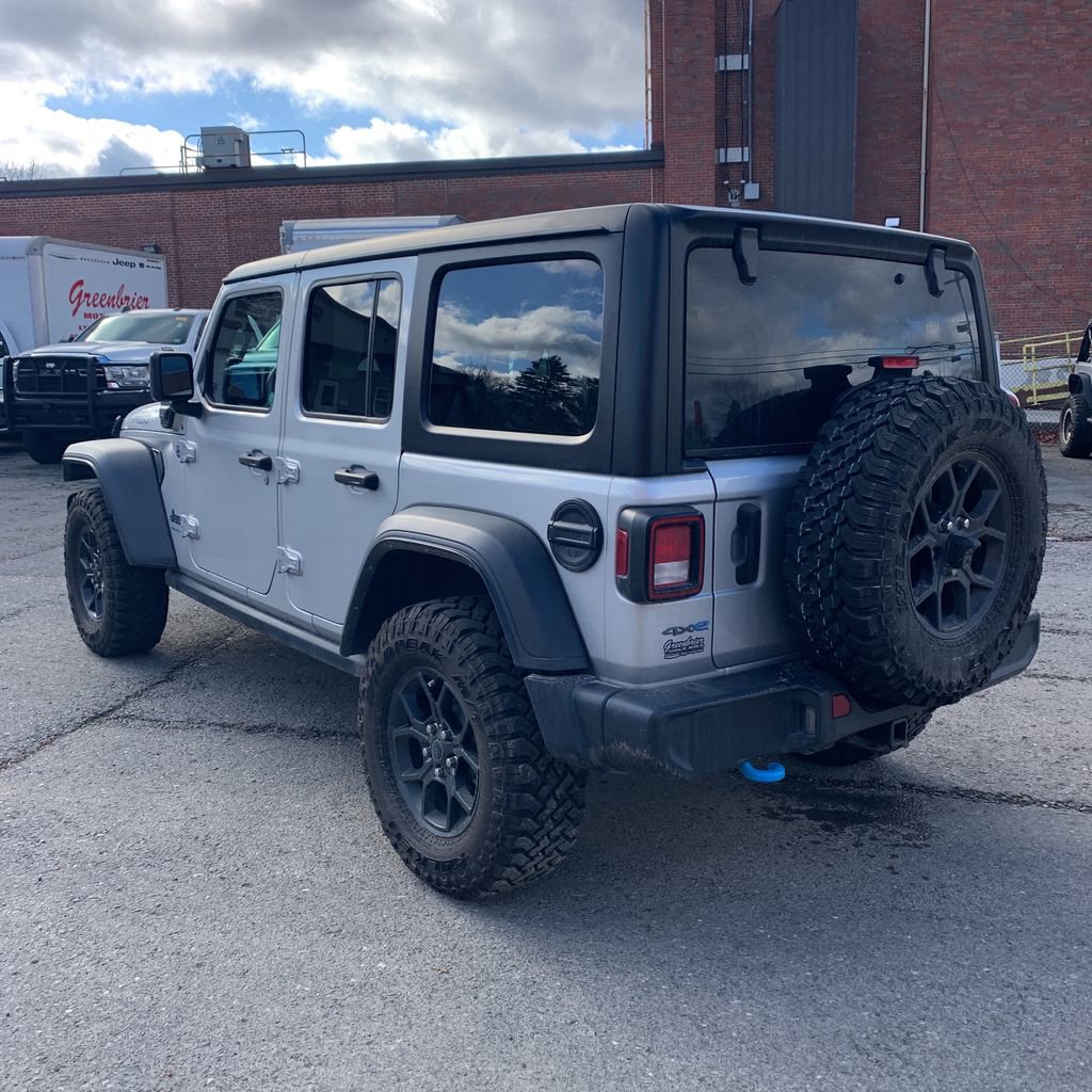 Used 2023 Jeep Wrangler Unlimited image 3