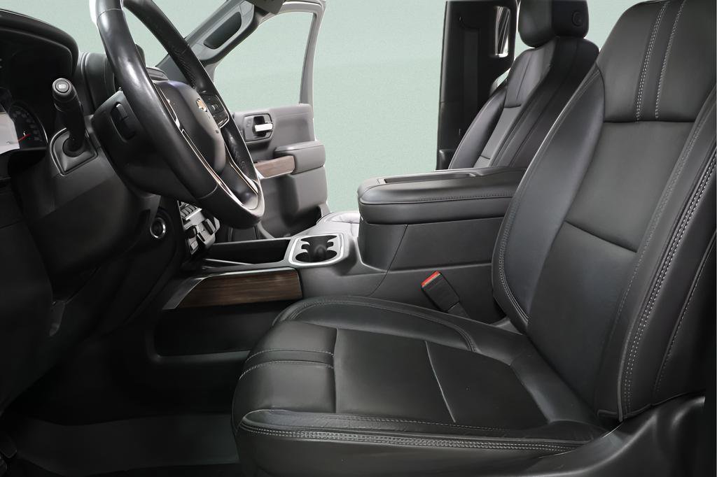 Used 2021 Chevrolet Silverado 1500 High Country w/ Technology Package image 23