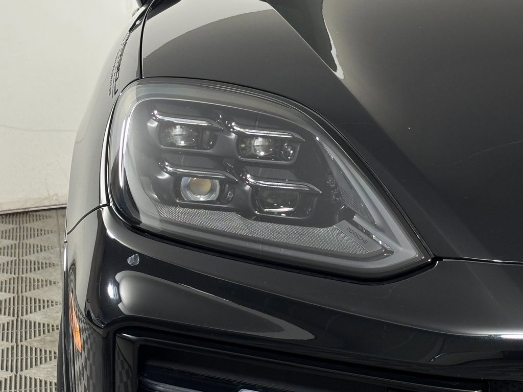 New 2026 Porsche Cayenne GTS image 11
