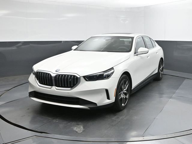 New 2026 BMW i5 eDrive40 w/ Premium Package RWD image 34