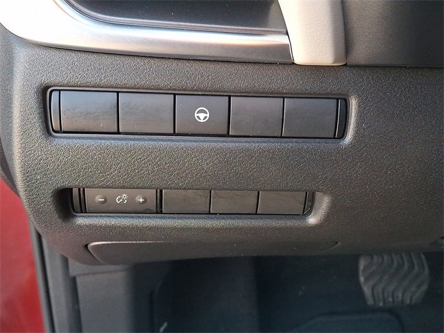 Used 2023 Nissan Rogue SV image 24