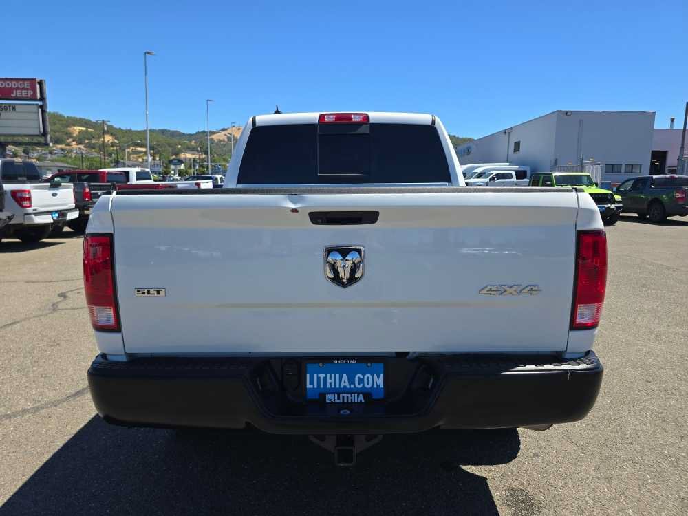 Used 2019 RAM 1500 Classic SLT w/ Luxury Group AWD/4WD image 4
