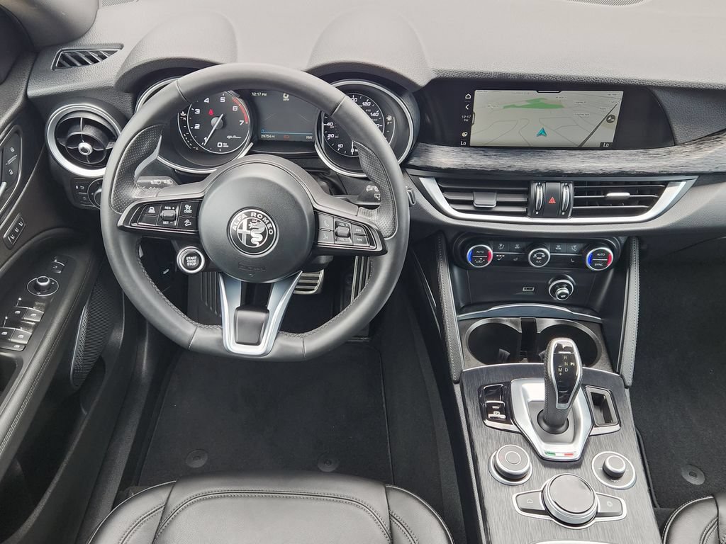 Used 2023 Alfa Romeo Stelvio Sprint AWD/4WD image 27
