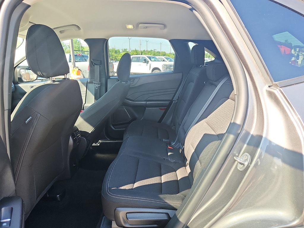 Used 2025 Ford Escape Active AWD/4WD image 10
