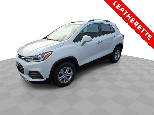 Used 2020 Chevrolet Trax LT w/ LT Convenience Package image 4