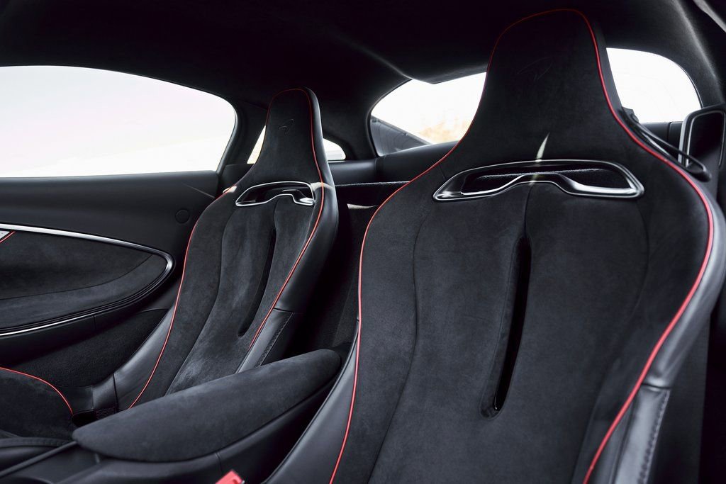 Used 2023 McLaren Artura image 46