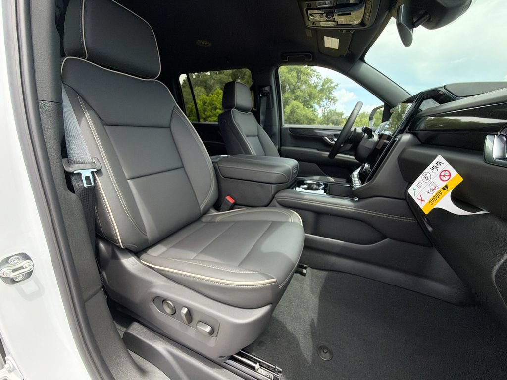 New 2026 GMC Yukon XL Elevation AWD/4WD image 14
