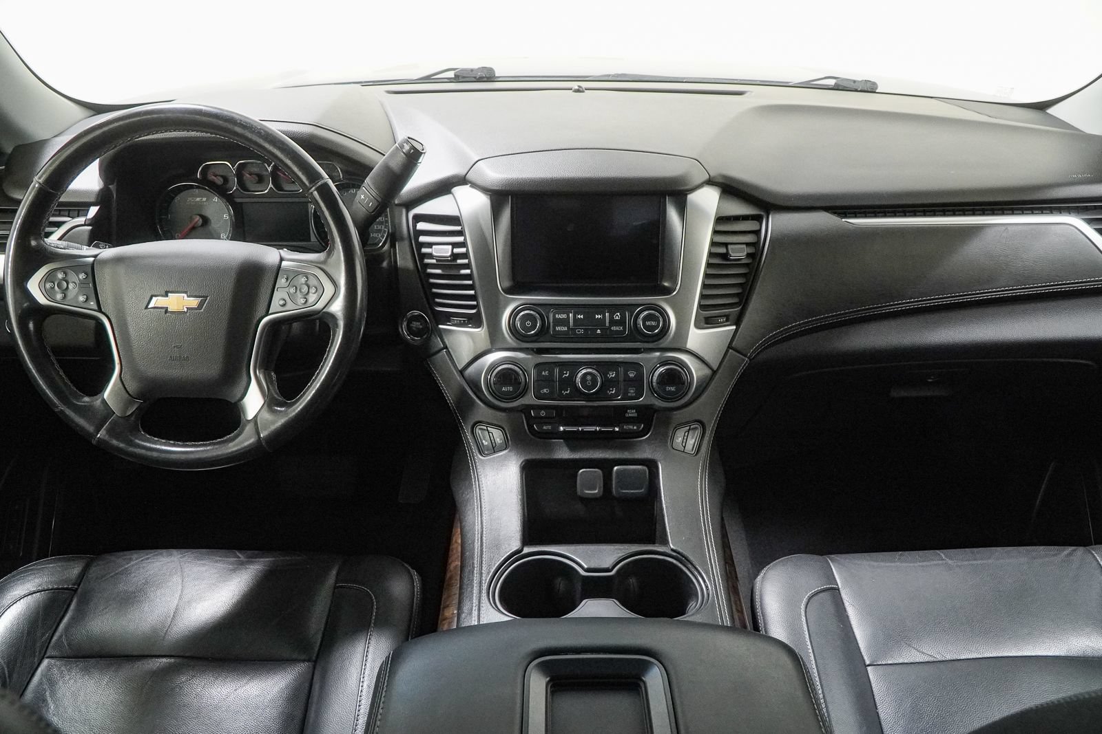 Used 2019 Chevrolet Tahoe LT w/ Luxury Package AWD/4WD image 24