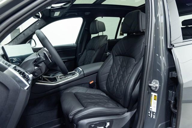 New 2026 BMW X5 M60i image 24