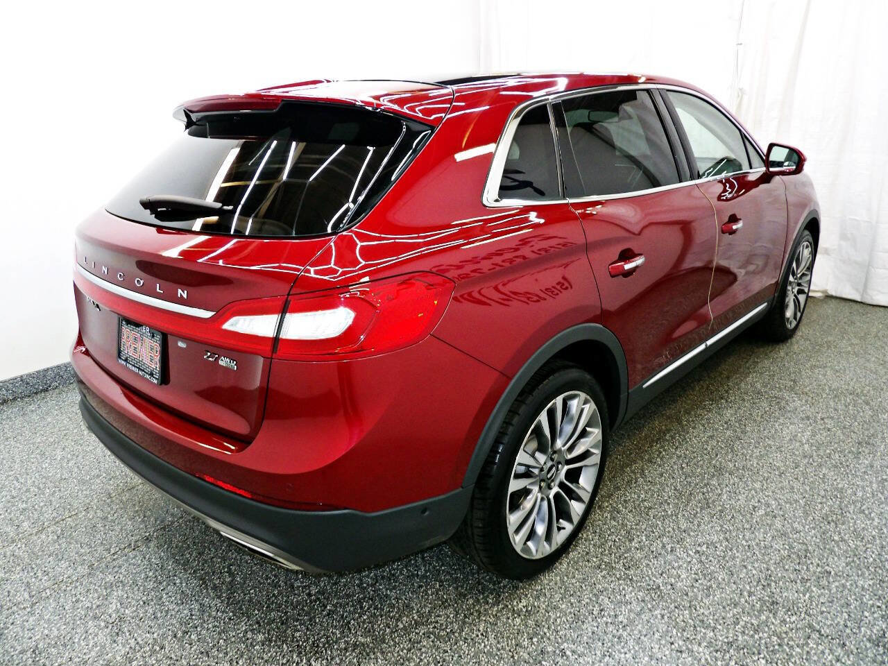 Used 2016 Lincoln MKX Reserve w/ Technology Package image 6