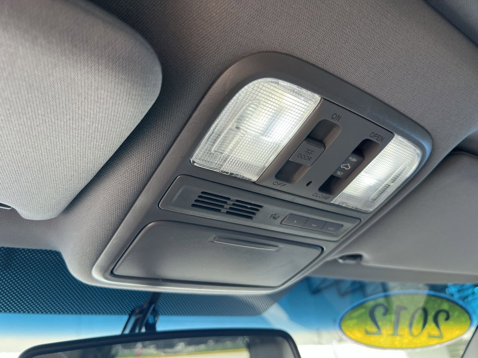 Used 2012 Honda Pilot Touring image 36