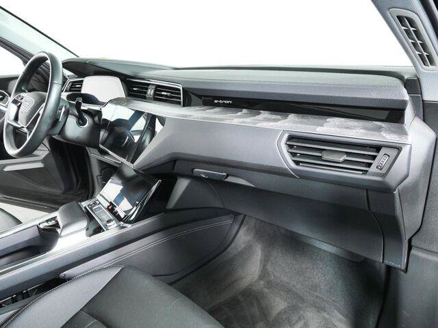 Used 2023 Audi e-tron Premium Plus w/ Premium Plus Package AWD/4WD image 26