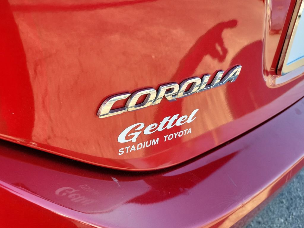 Used 2015 Toyota Corolla LE image 6