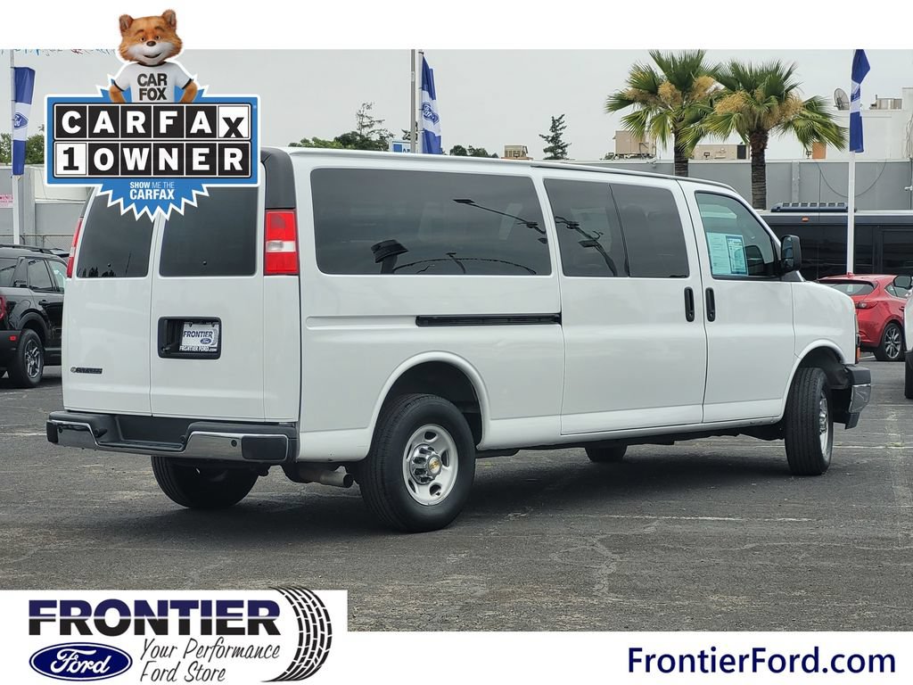 Used 2024 Chevrolet Express 3500 LT w/ LT Preferred Equipment Group RWD image 4