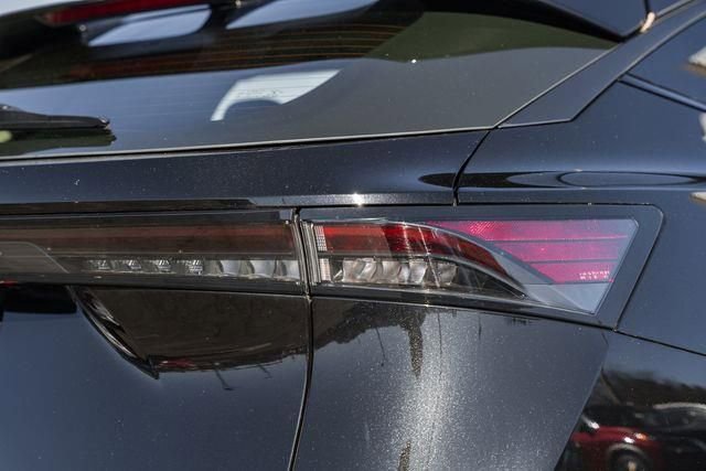 Used 2023 Nissan Ariya AWD image 8