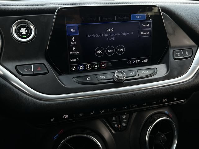 Used 2020 Chevrolet Blazer LT w/ Sound & Technology Package FWD image 19