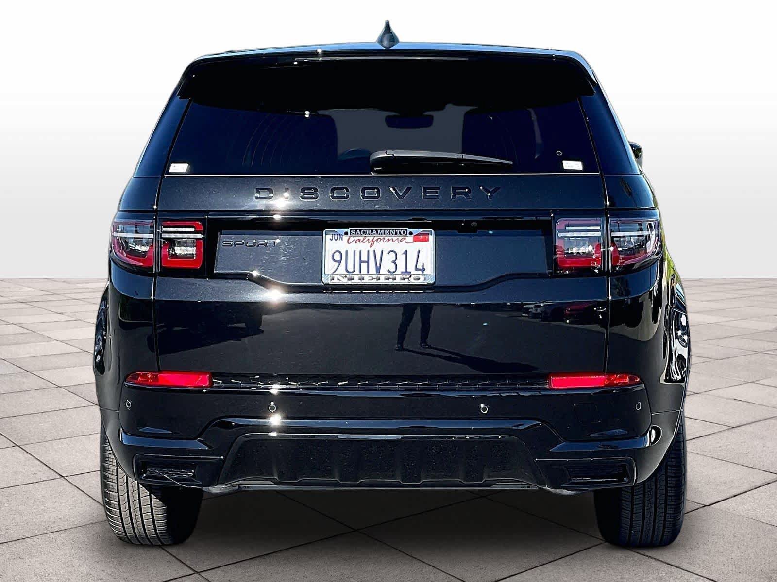 Used 2025 Land Rover Discovery Sport Dynamic SE AWD/4WD image 6