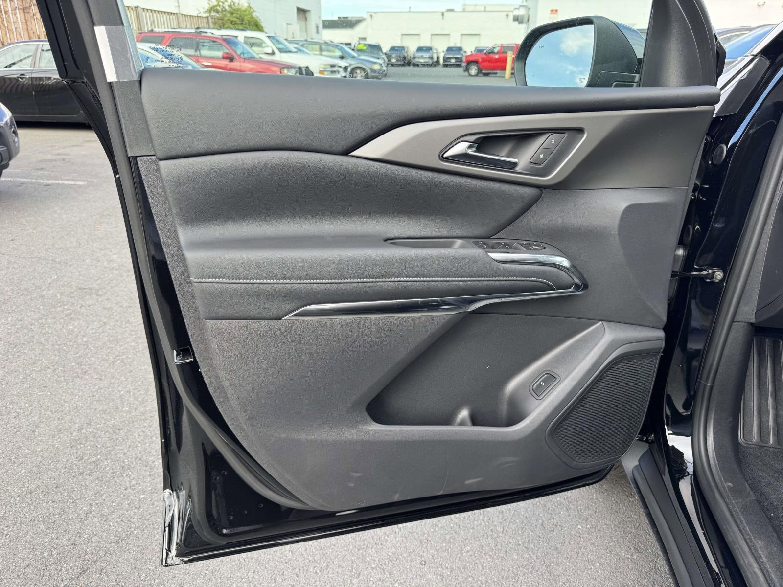 New 2026 Chevrolet Traverse LT w/ Driver Confidence Package image 18