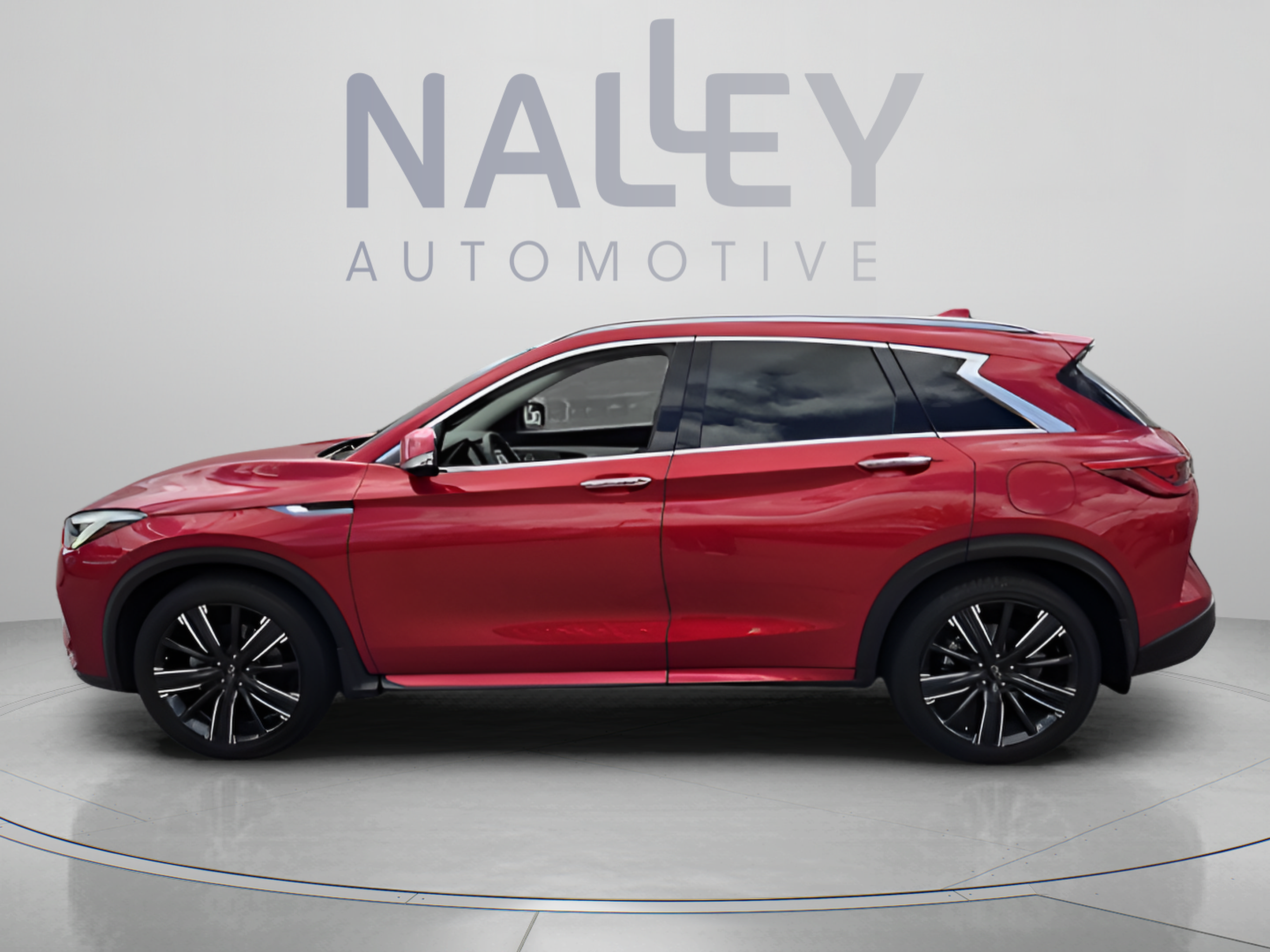 Used 2023 INFINITI QX50 Sensory FWD image 2
