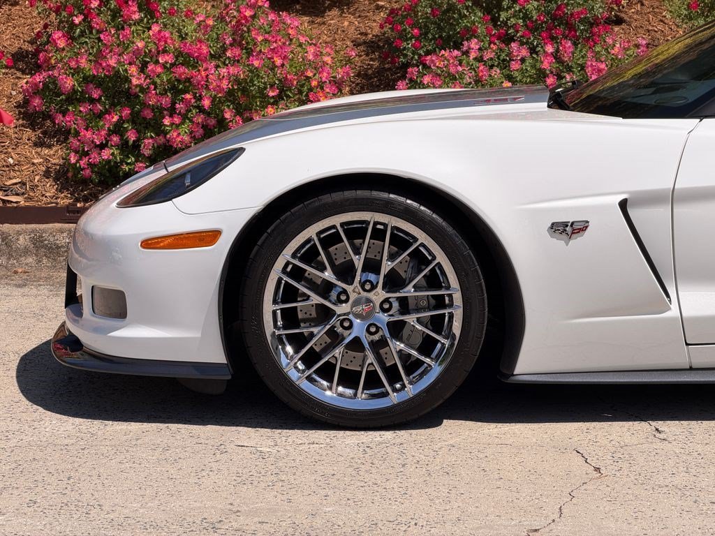 Used 2013 Chevrolet Corvette 427 w/ 1SC Preferred Equipment Group RWD image 13