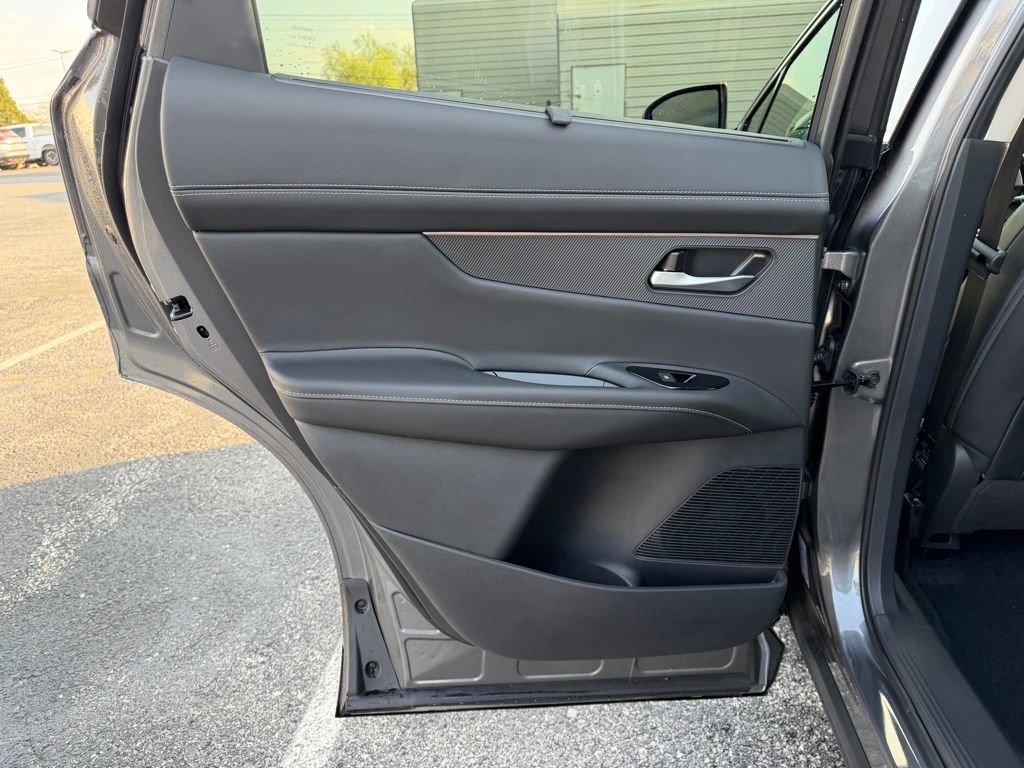 New 2026 Nissan Murano Platinum w/ Cargo Package image 16