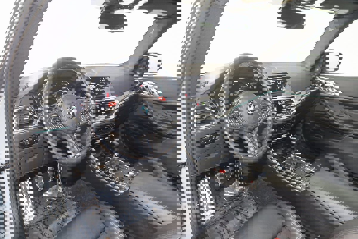 Used 2021 BMW M4 Coupe w/ Executive Package RWD image 38