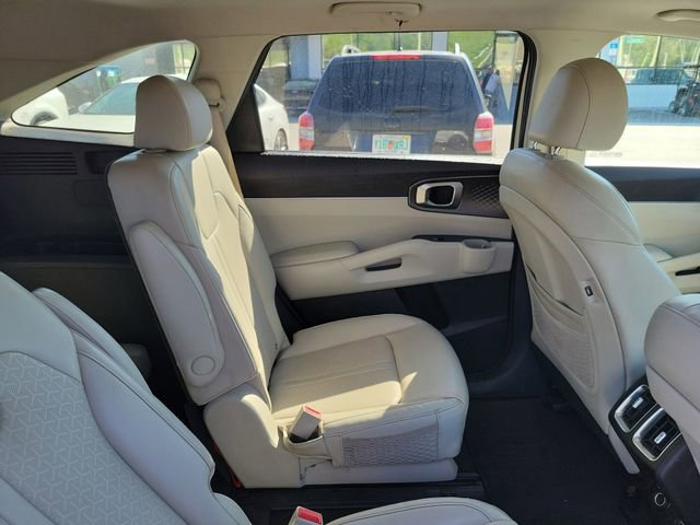 Used 2021 Kia Sorento EX image 34