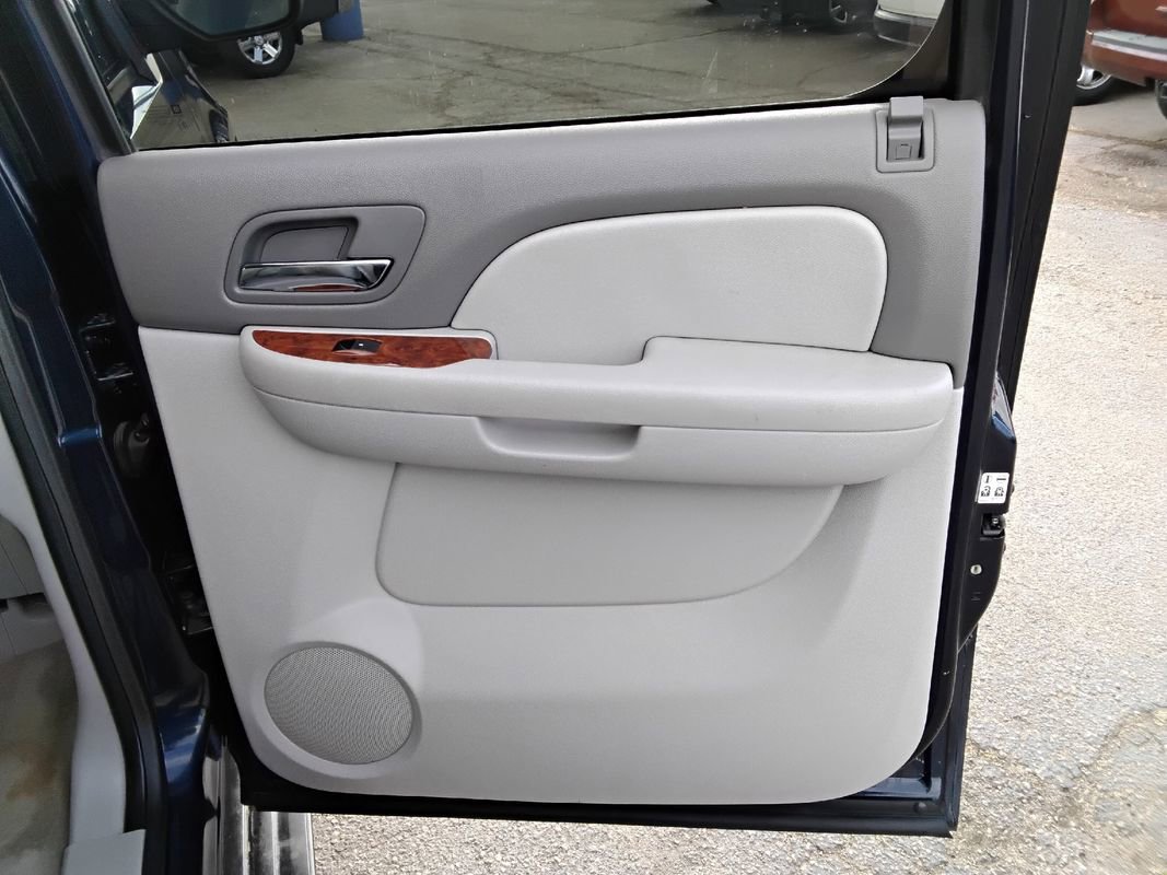 Used 2008 Chevrolet Avalanche LT w/ LT Preferred Equipment Group image 17