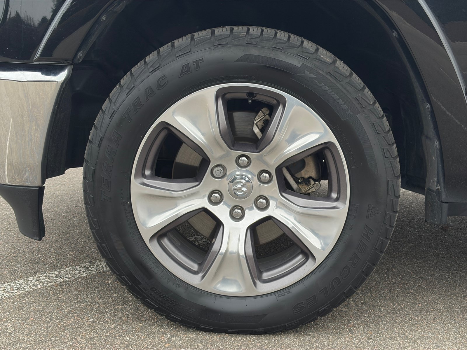 Used 2021 RAM 1500 Laramie AWD/4WD image 12