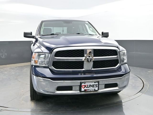 Used 2019 RAM 1500 Classic SLT AWD/4WD image 2