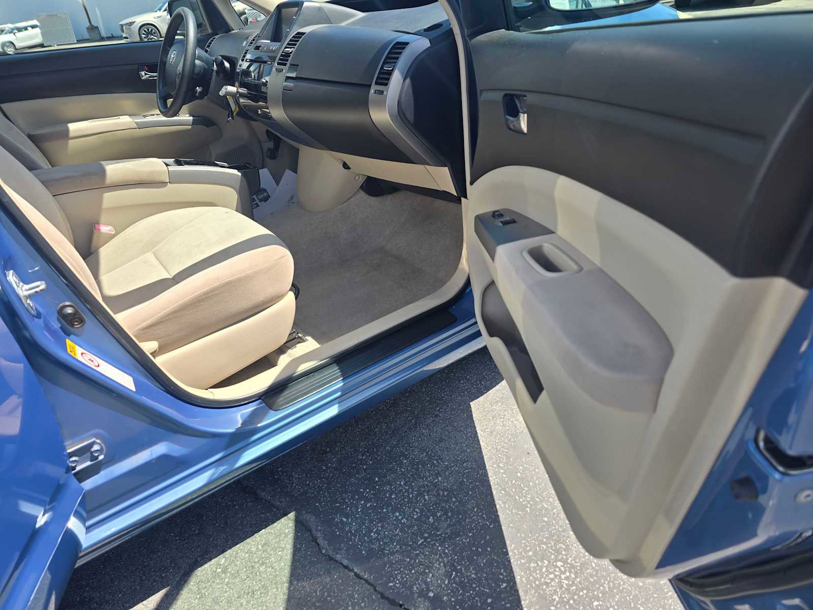 Used 2005 Toyota Prius FWD image 11