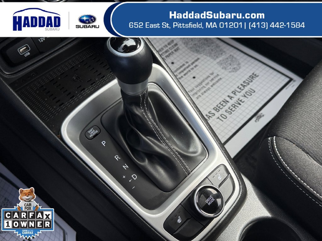 Used 2026 Hyundai Venue SEL FWD image 24