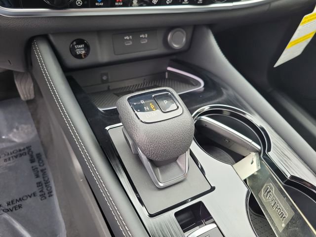Used 2026 Nissan Rogue Platinum w/ Platinum Premium Package image 19