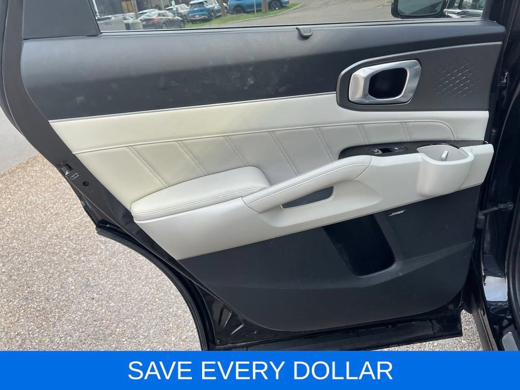 Used 2023 Kia Sorento SX Prestige AWD/4WD image 15