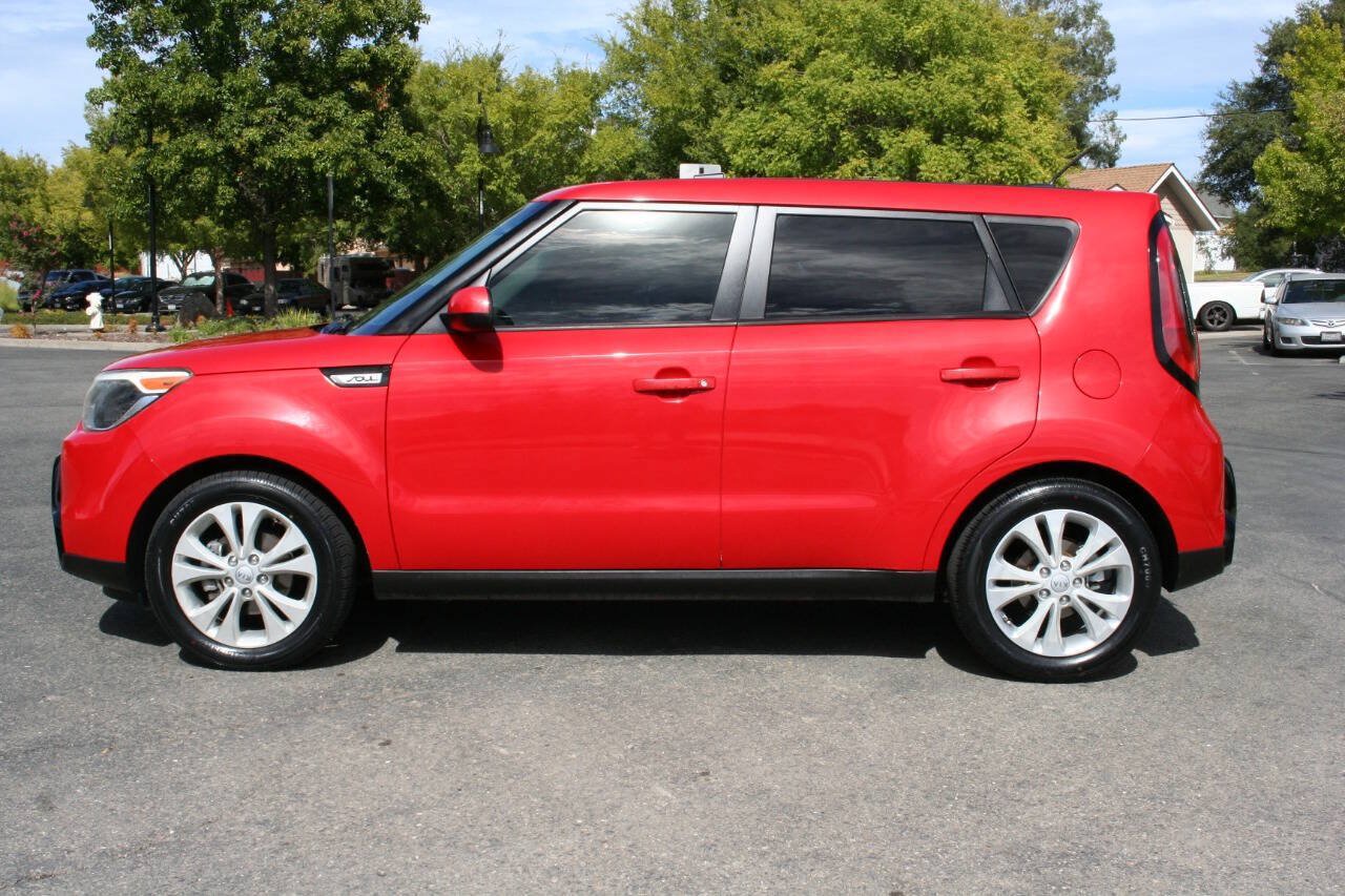 Used 2016 Kia Soul + FWD image 7