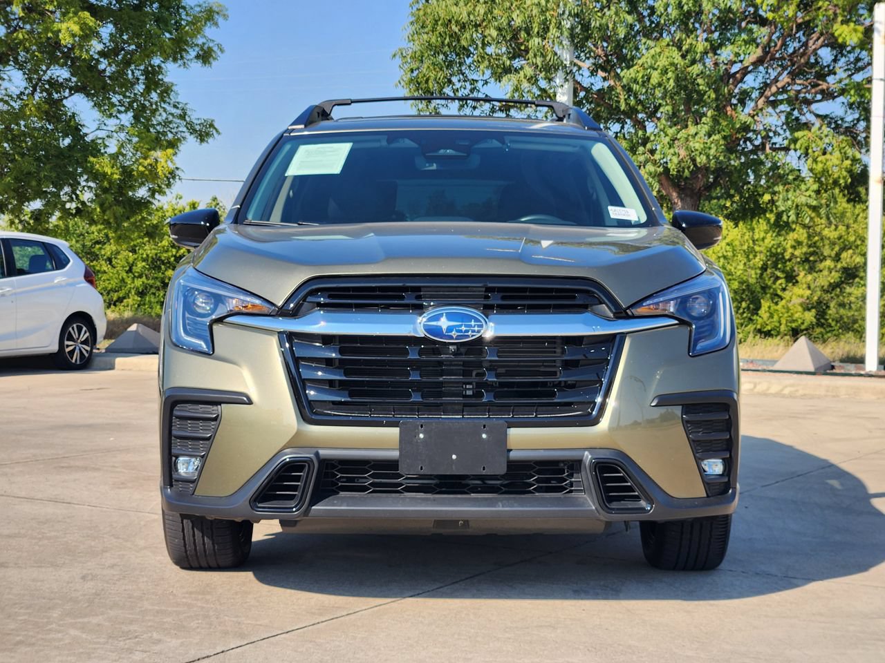 Used 2025 Subaru Ascent Limited AWD/4WD image 2