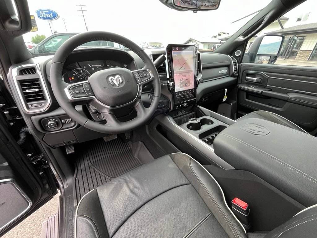 New 2026 RAM 3500 Laramie AWD/4WD image 10