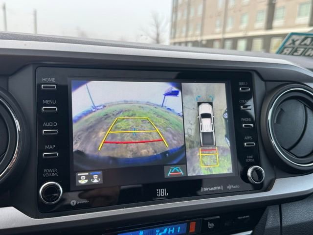 Certified 2022 Toyota Tacoma Limited AWD/4WD image 5