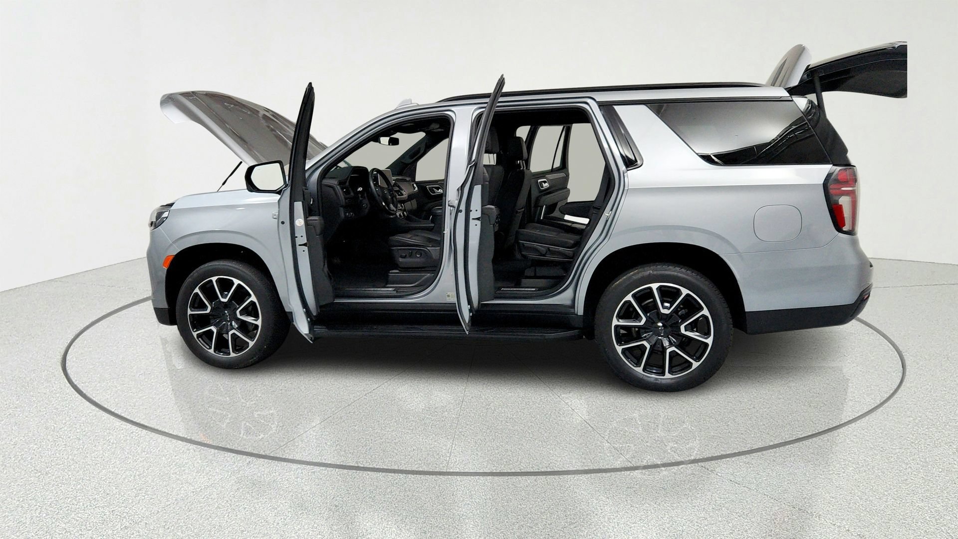 Certified 2024 Chevrolet Tahoe RST w/ Luxury Package AWD/4WD image 10